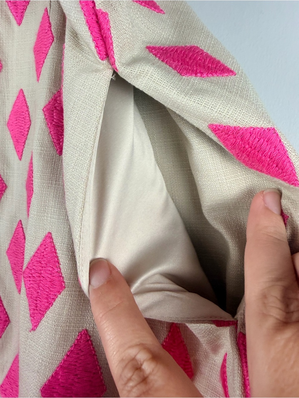 Boden Pencil Skirt With Diamond Shape Design pink tan Size 14 long - Picture 3 of 7